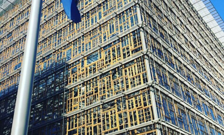 Europa Building w Brukseli, siedziba Rady UE i Rady Europejskiej, fotografia z 2019 roku. Nie dokumentuje planowanego szczytu 15–16 października.