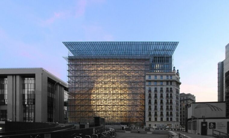 Budynek Europa w Brukseli, siedziba Rady Unii Europejskiej, fotografia z lutego 2016 roku.