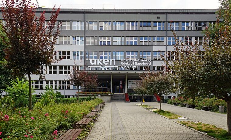 Budynek Uniwersytetu Komisji Edukacji Narodowej przy ulicy Podchorążych w Krakowie
