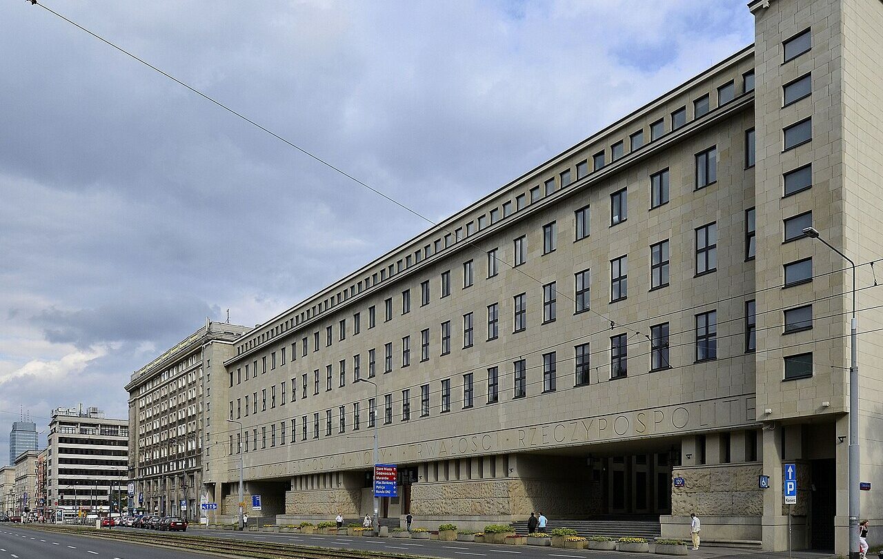 Gmach Sądu Okręgowego w Warszawie przy alei Solidarności 127. Fotografia archiwalna, nie dokumentuje rozprawy w sprawie GetBack.